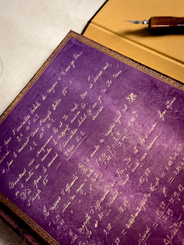Paperblanks – Marie Curie, Science of Radioactivity, Capa Dura - Imagem 5